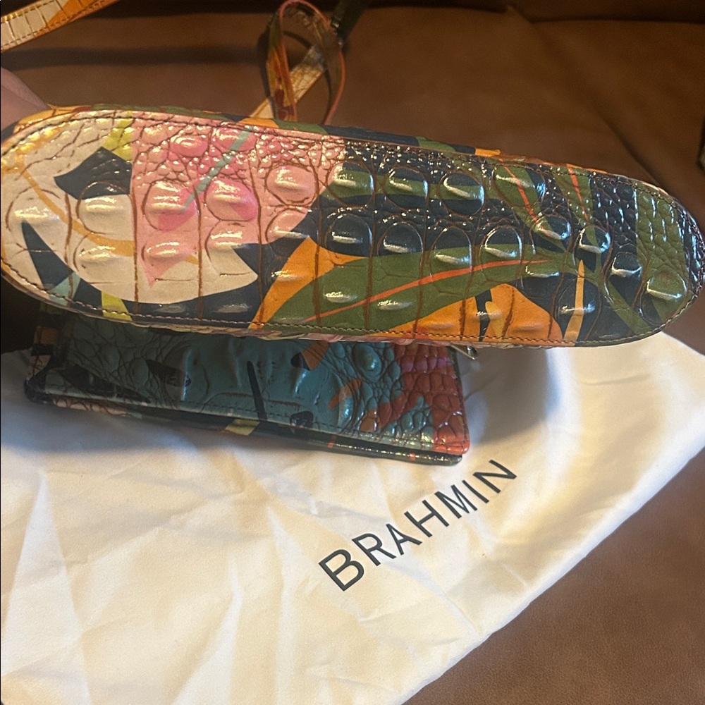 Brahmin Multicolor Crocodile Embossed Crossbody Bag - Picture 8 of 8